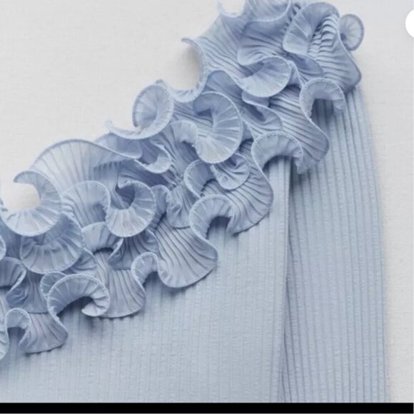 ZARA Flower Top Knit Blouse One Sleeve Asymmetric Top Size L ,Color Blue NWT - Picture 7 of 16